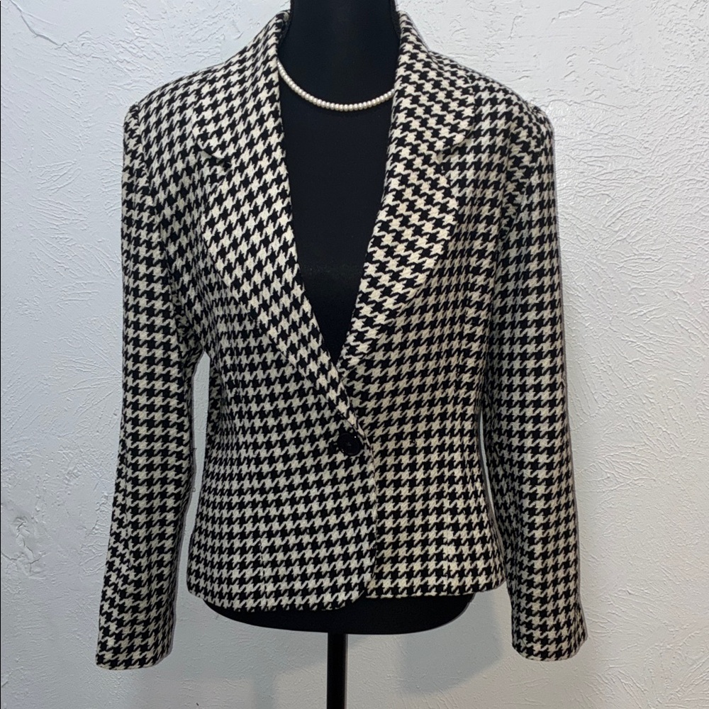 Jessica Hale Vintage 100% Silk Black and White Houndstooth Blazer
